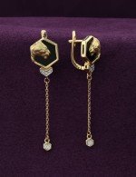 Серьги из лимонного золота c бриллиантами и ониксом