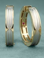 Серьги из лимонного золота c рубином