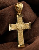 Крест из лимонного золота c хризопразом
