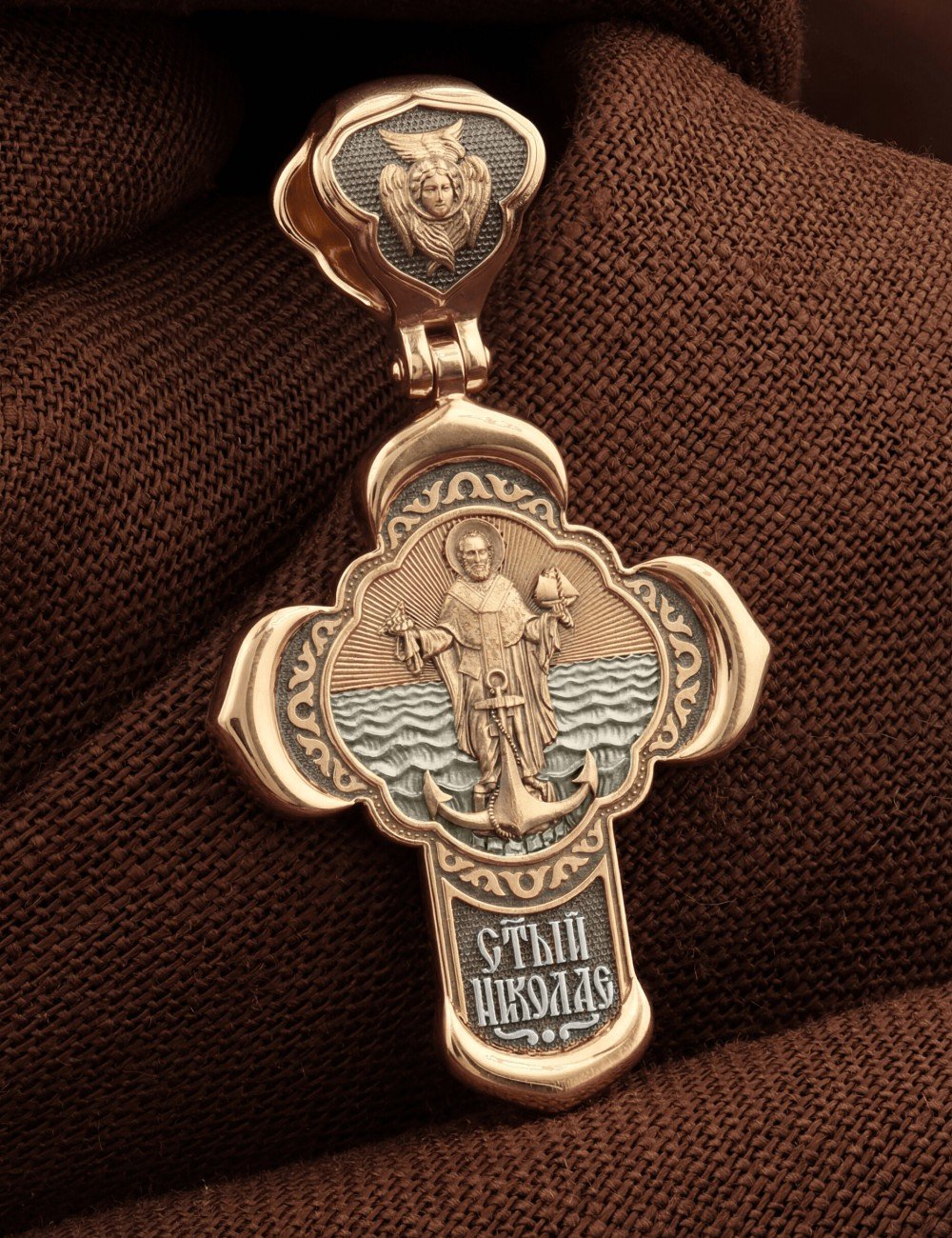 Крест из золота