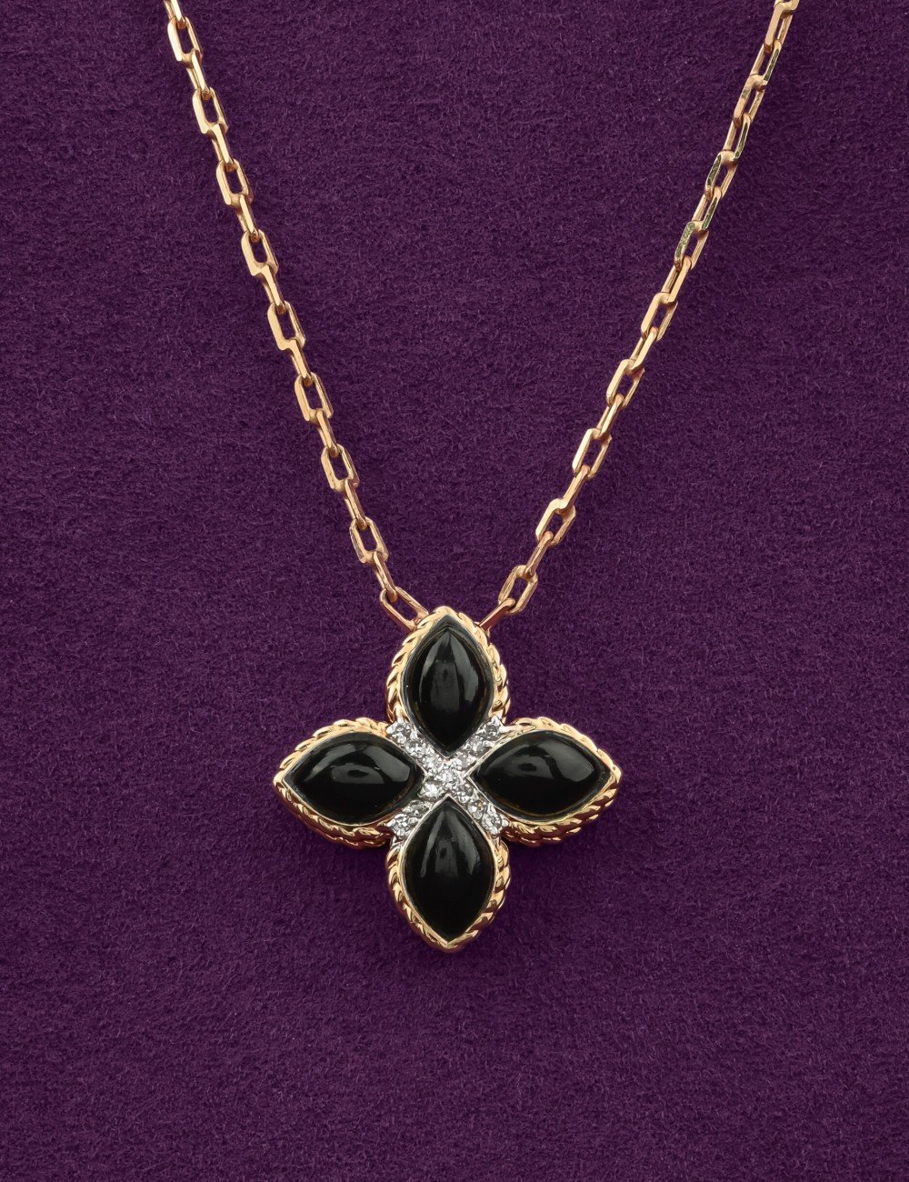 Колье из золота c бриллиантами и ониксом