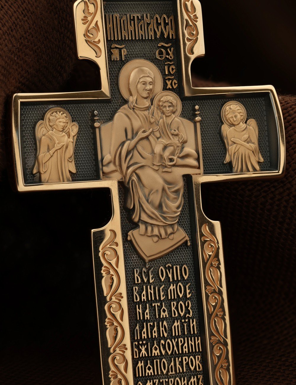 Крест из золота