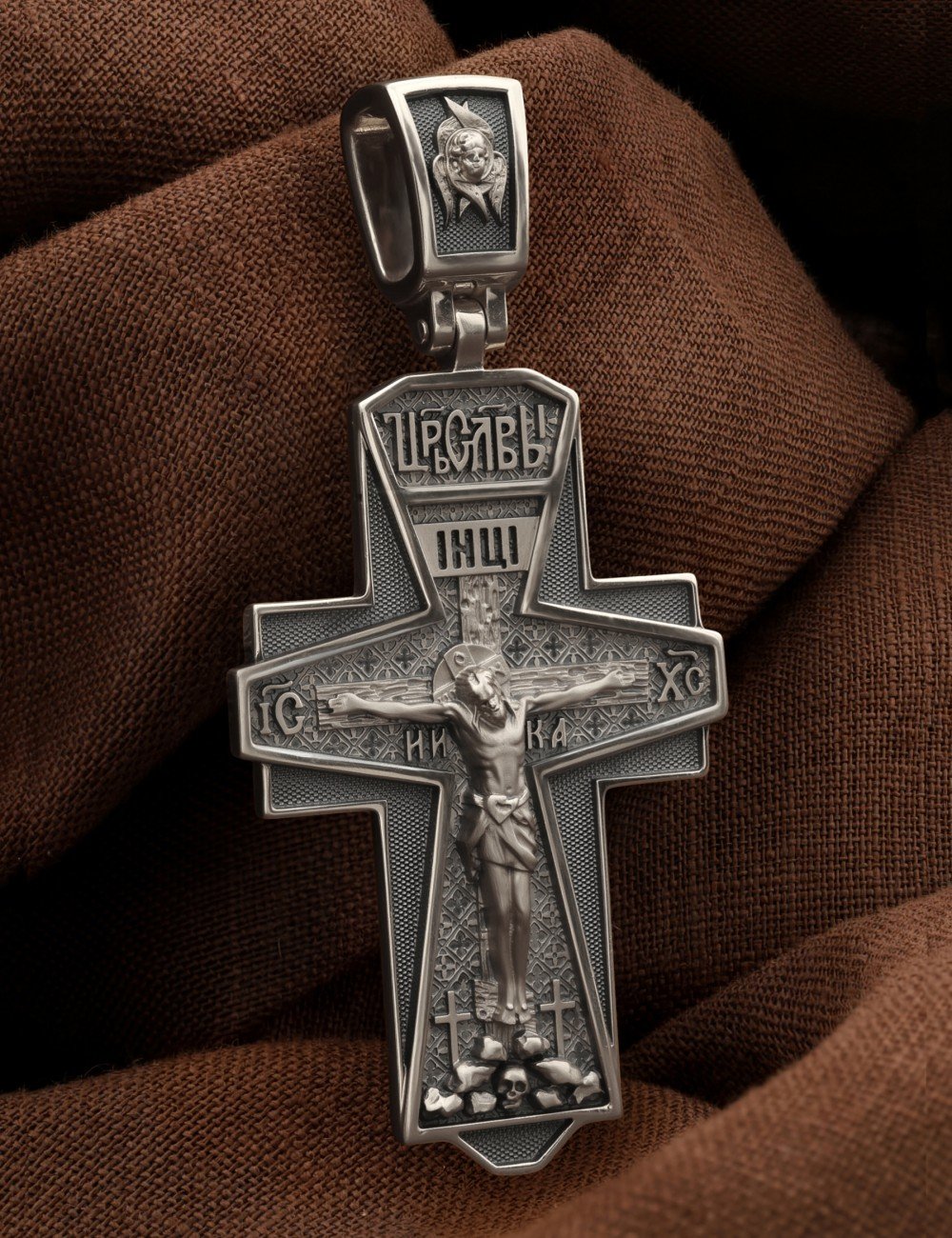 Крест из белого золота