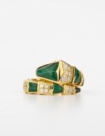 Кольцо из лимонного золота c бриллиантами и малахитом