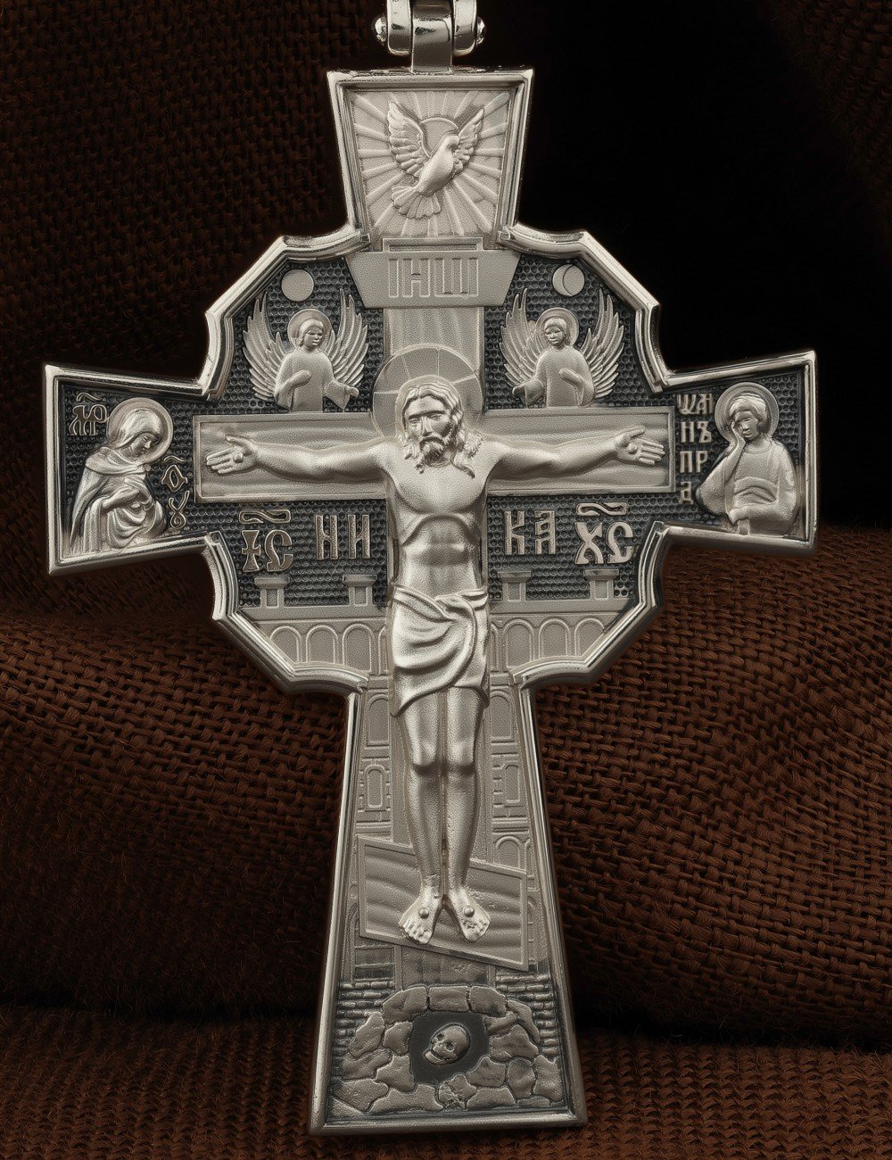 Крест из белого золота