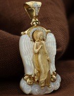 Образок из лимонного золота c бриллиантами и перламутром