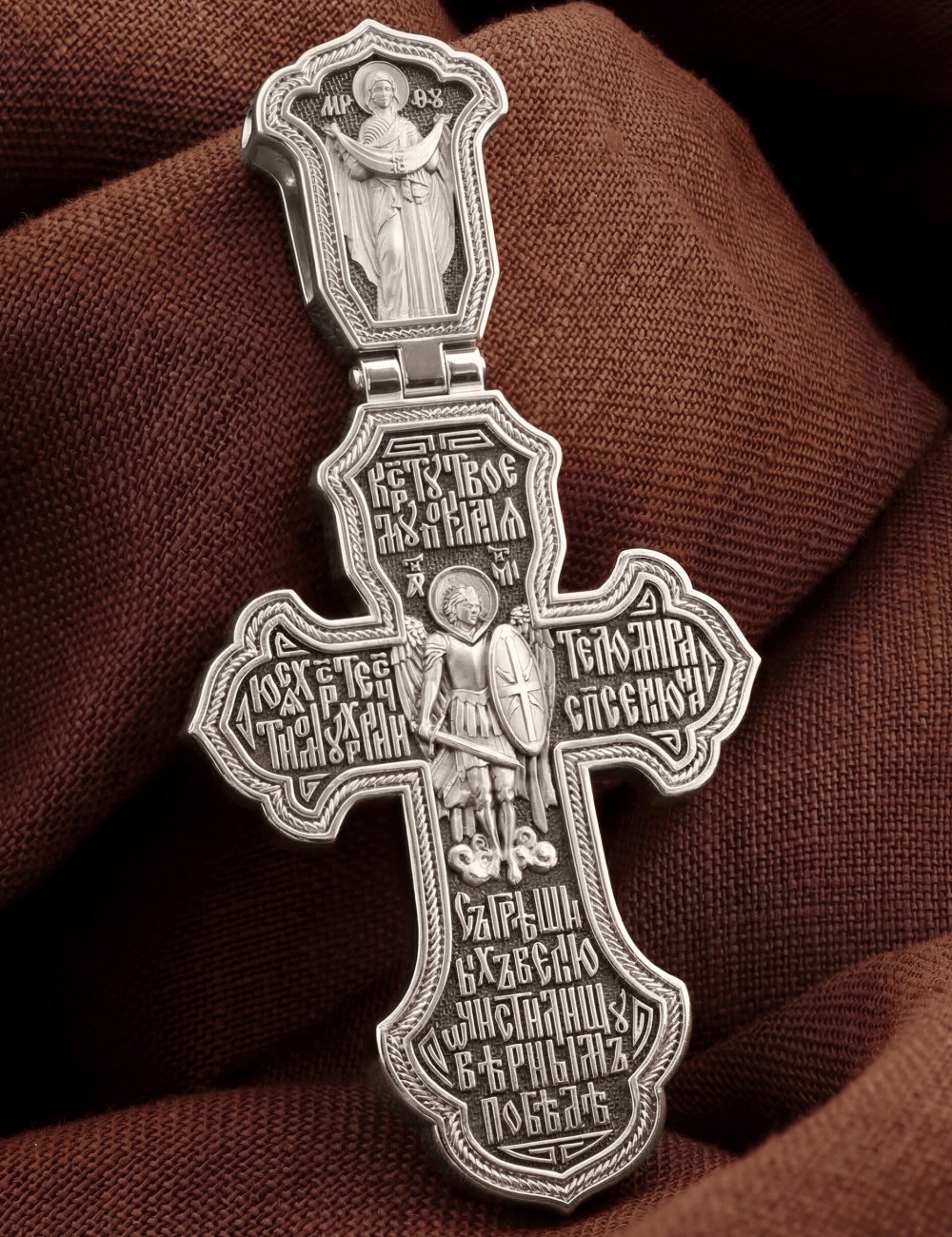 Крест из белого золота