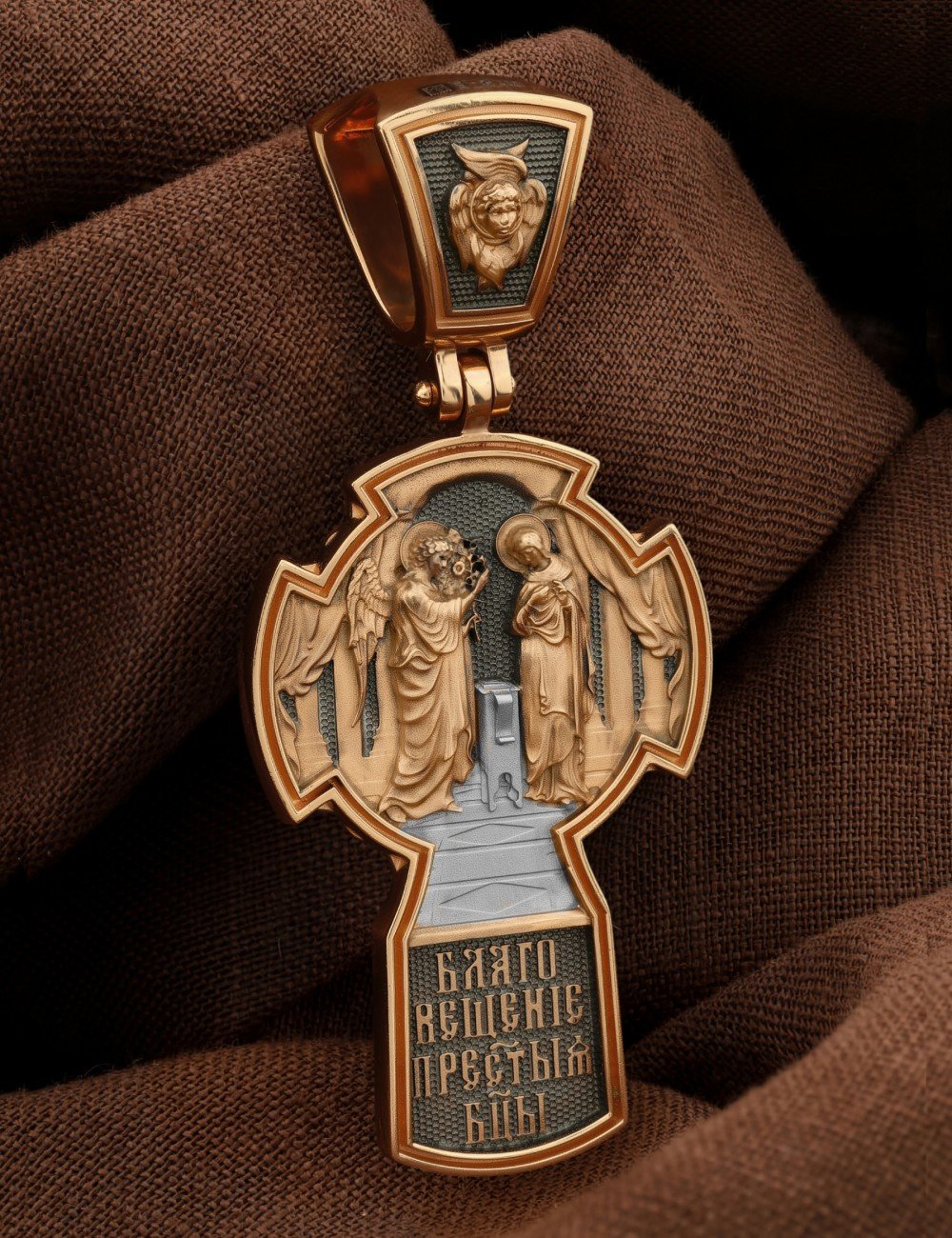 Крест из золота