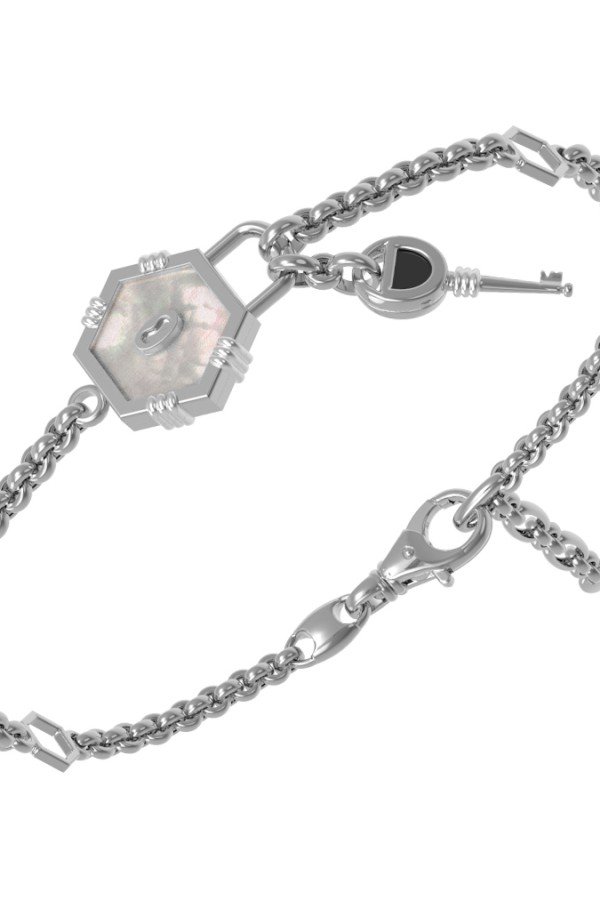 Браслет из белого золота c ониксом и перламутром