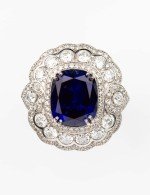 Кольцо из белого золота c бриллиантами и сапфиром