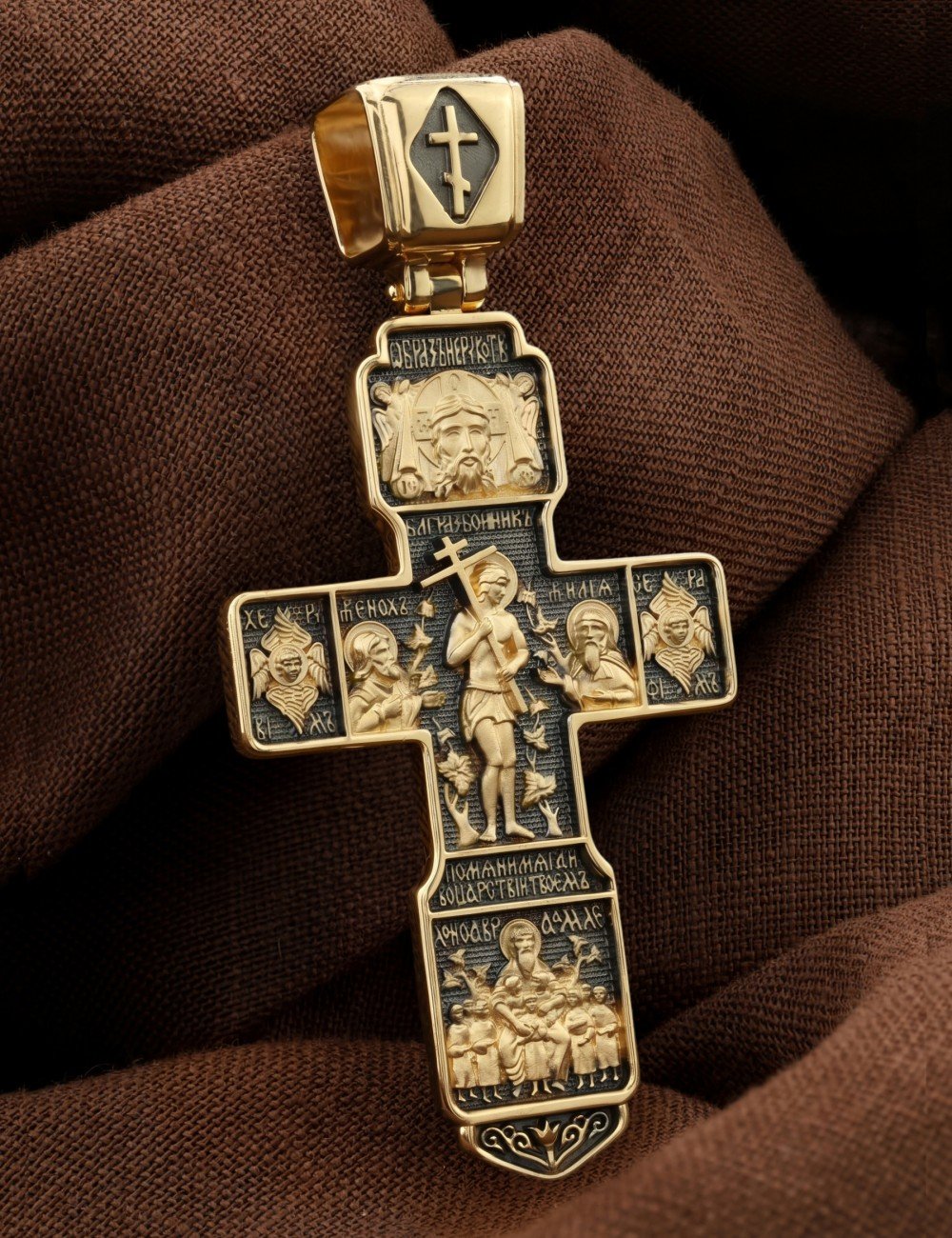 Крест из лимонного золота