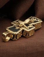 Крест из лимонного золота c эбеновым деревом