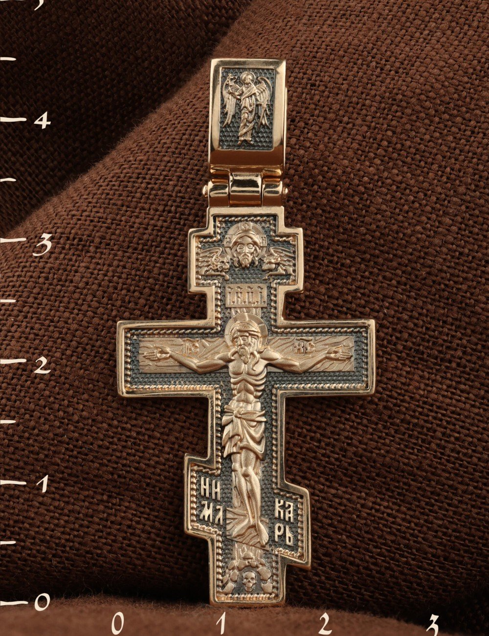 Крест из золота