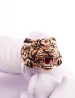 Кольцо из золота c эмалью