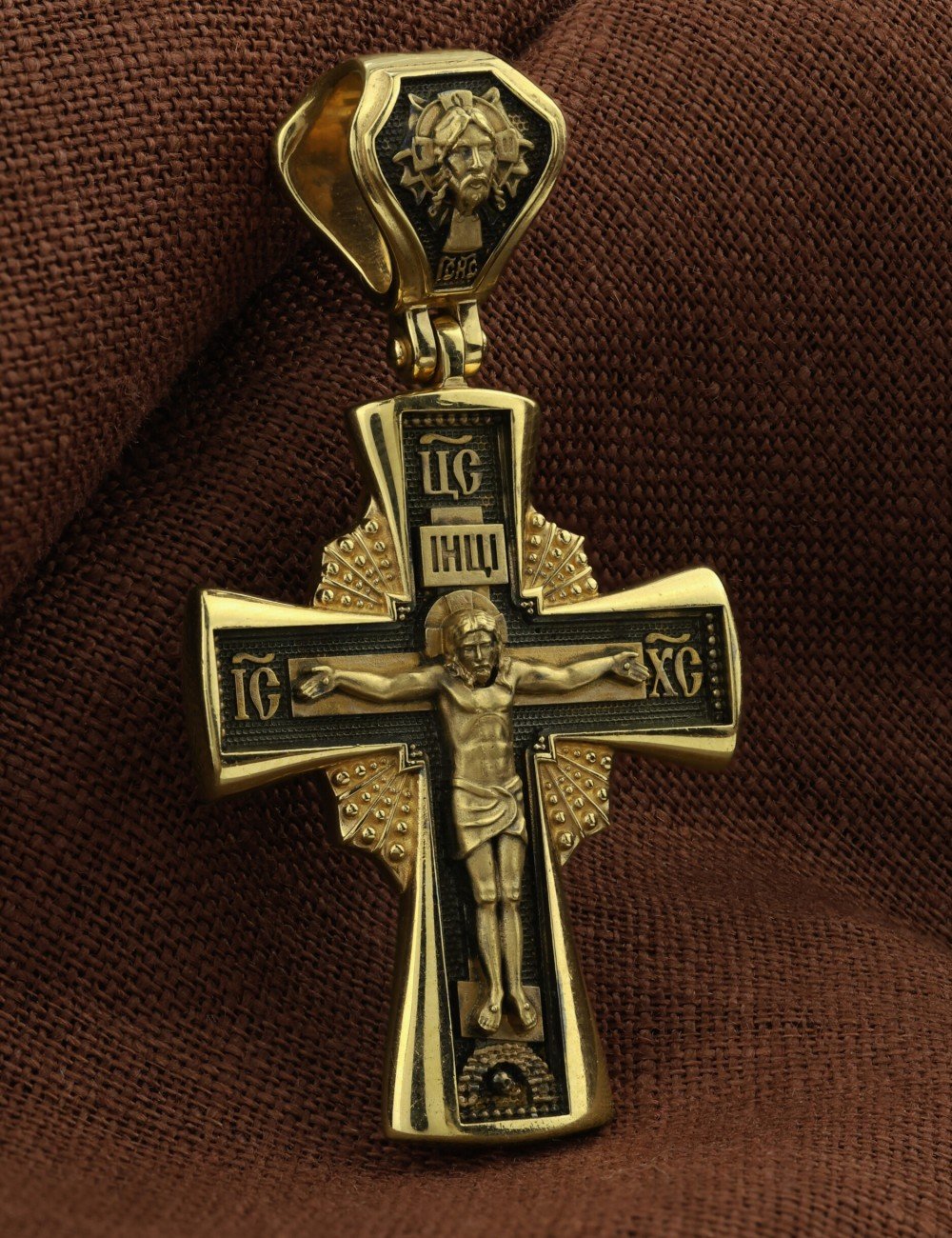 Крест из лимонного золота