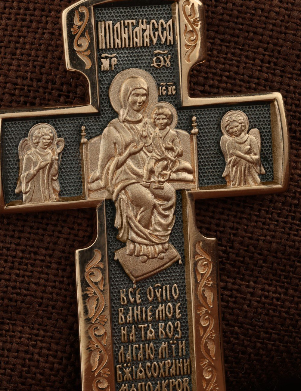 Крест из золота