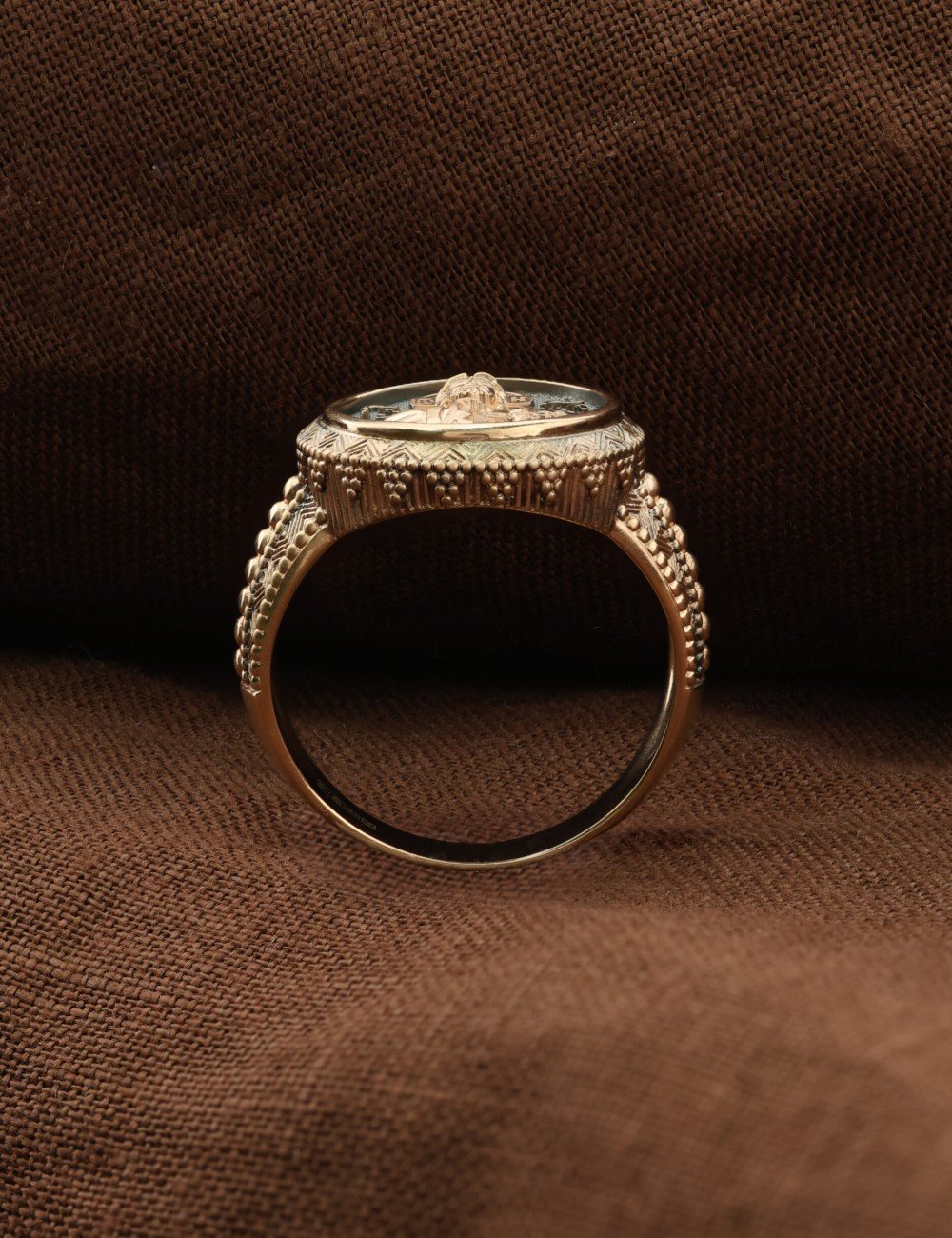 Кольцо из золота