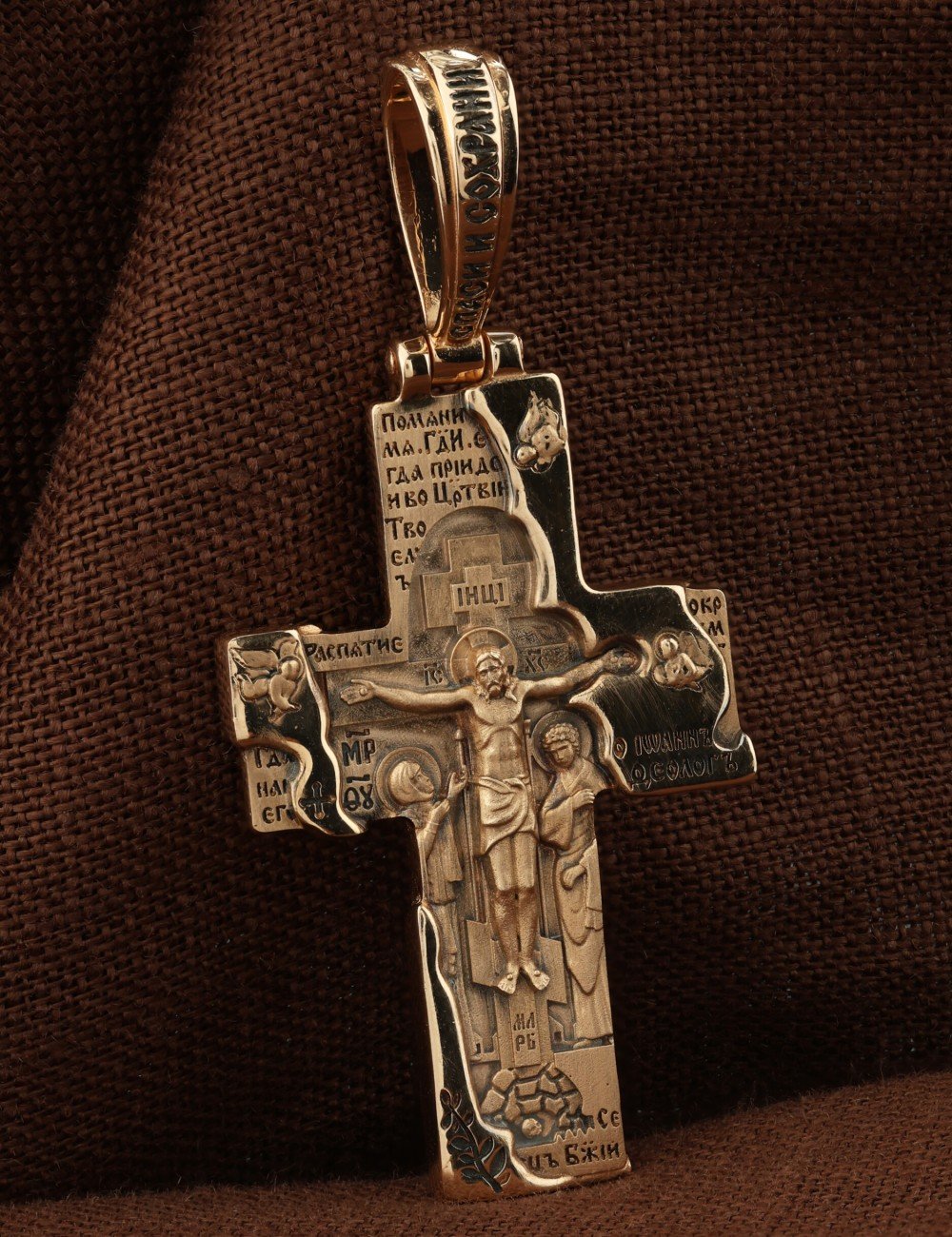 Крест из золота