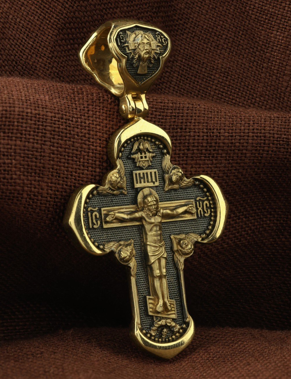 Крест из лимонного золота