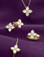 Колье из лимонного золота c бриллиантами и перламутром