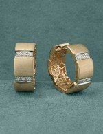 Серьги из золота c бриллиантами