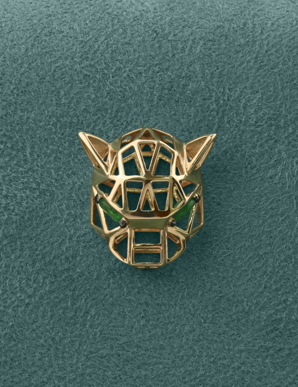 Подвеска из золота c изумрудом