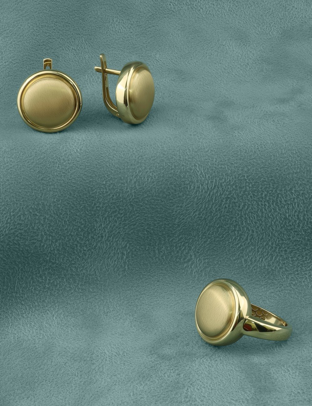 Серьги из лимонного золота