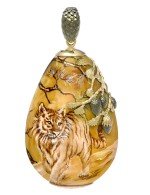 Подвеска из лимонного золота c росписным янтарём