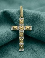 Крест из лимонного золота c бриллиантами