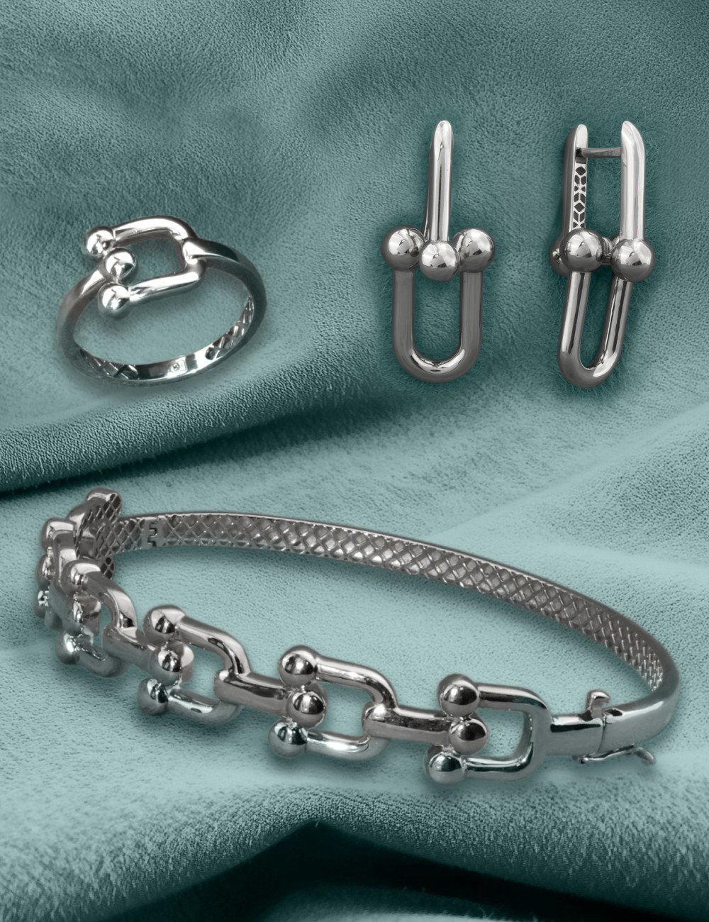 Серьги из белого золота