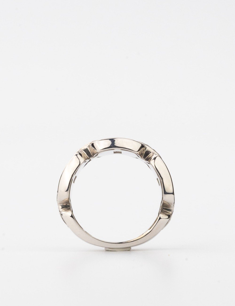 Кольцо из белого золота c бриллиантами