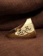 Кольцо из лимонного золота