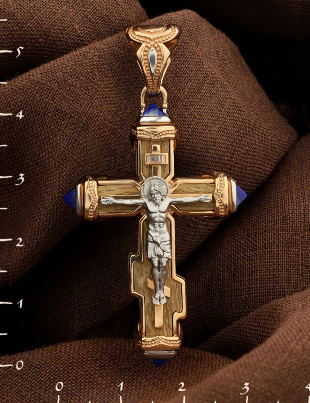 Крест из золота c лазуритом и железным деревом