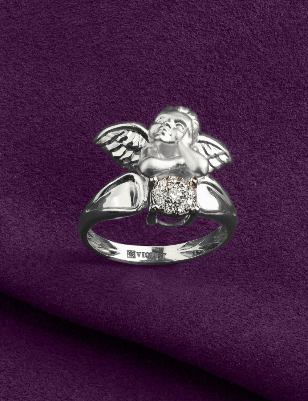 Кольцо из белого золота c бриллиантами