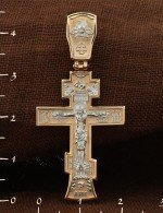 Крест из золота