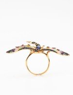 Кольцо из золота c фианитом, рубином, сапфиром и эмалью