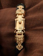 Браслет из золота c шнурком и ониксом