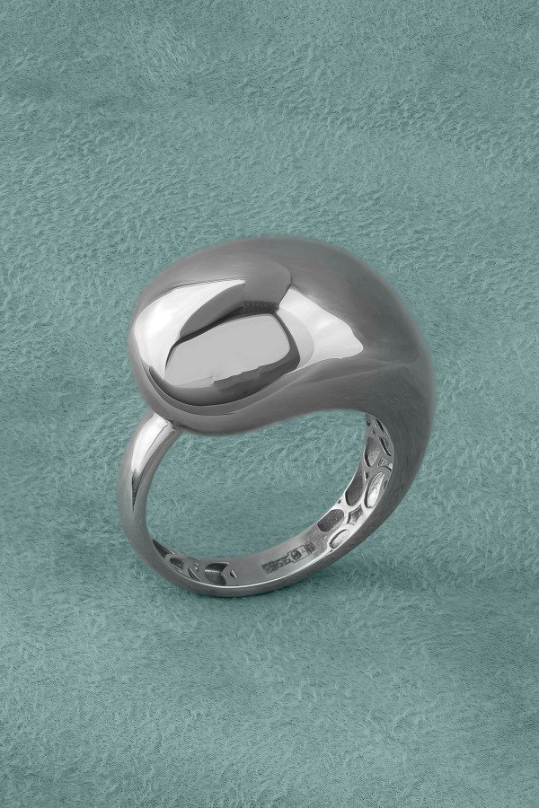 Кольцо из белого золота