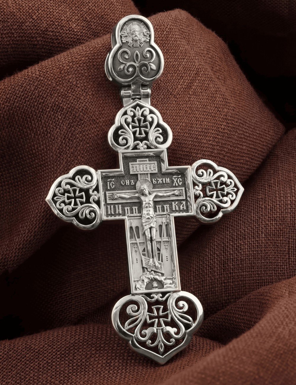 Крест из белого золота