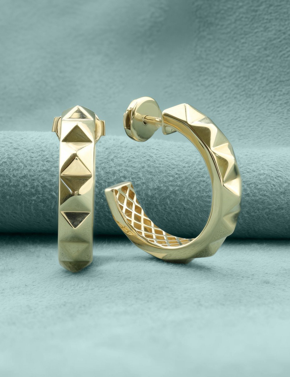 Серьги из лимонного золота