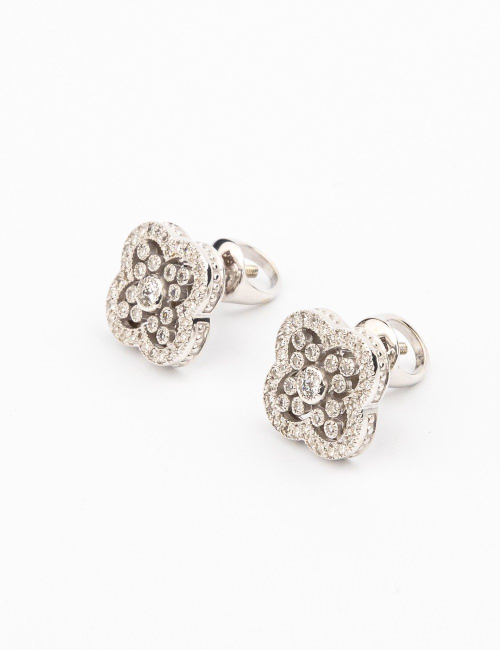 Серьги из белого золота c бриллиантами