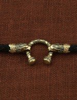 Шнурок шёлковый из зелёного золота c шёлковым шнурком