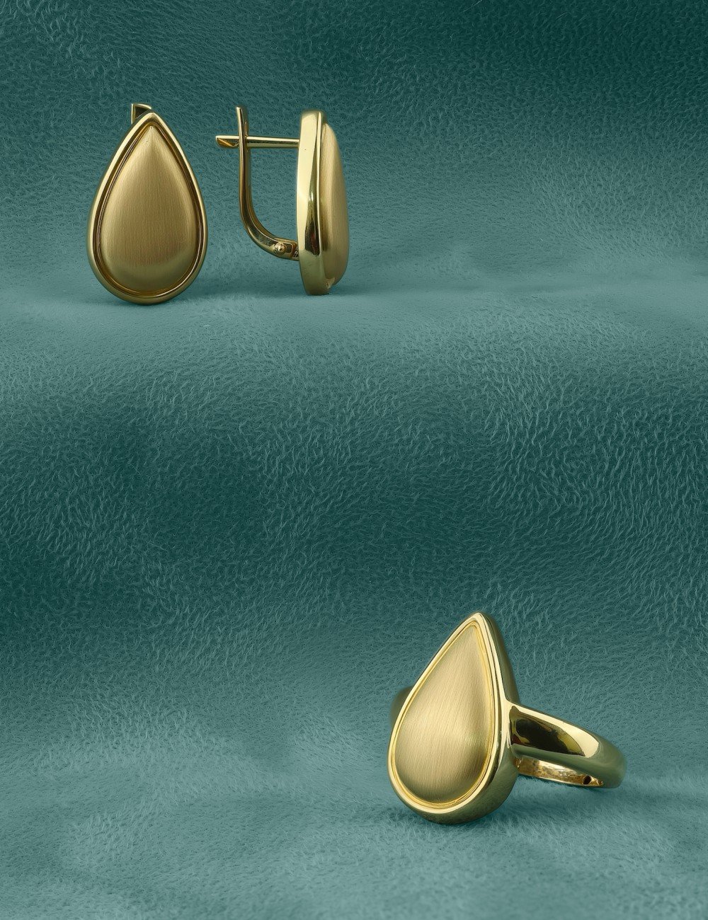 Кольцо из лимонного золота