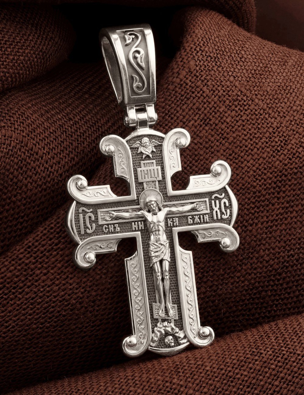 Крест из белого золота