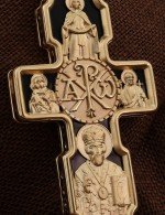 Крест из золота c ониксом