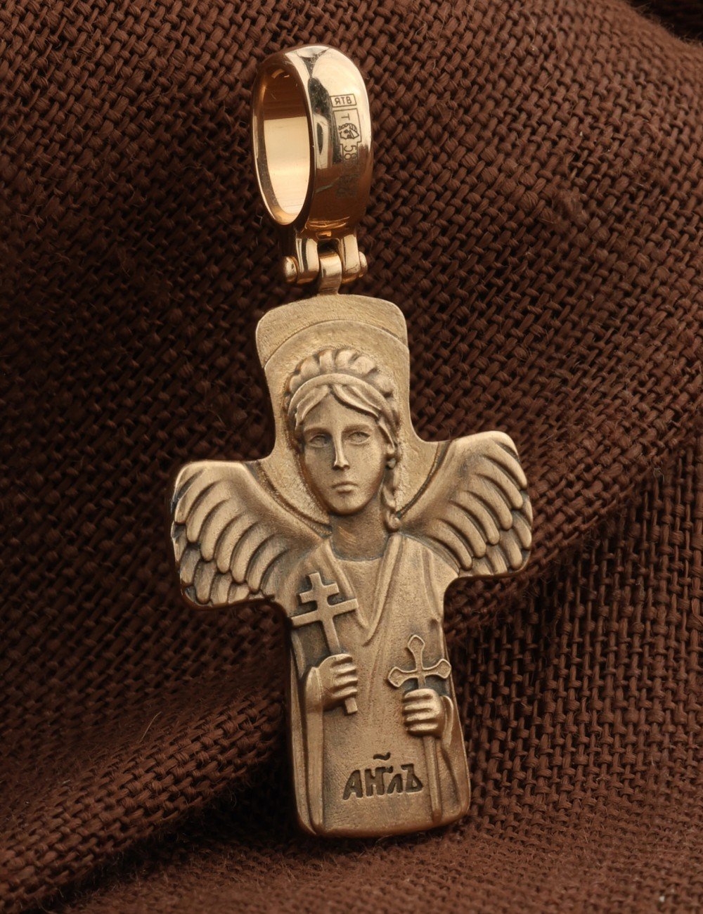 Крест из золота