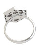 Кольцо из белого золота c перламутром