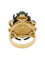 Кольцо из лимонного золота c бриллиантами, сапфиром, изумрудом и ониксом