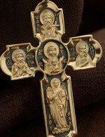 Крест из лимонного золота