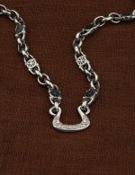 Цепь из белого золота c эмалью